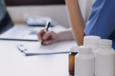 Les Perspectives de Traitement Futur des Tremblements Essentiels : Revue des Stratégies Émergentes